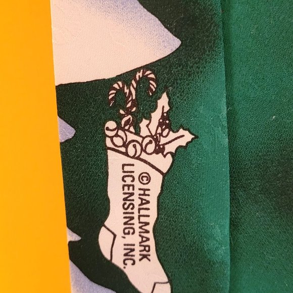 Holiday Traditions Men's Santa Golf Festive Neckties, KISSA - Picture 6 of 11